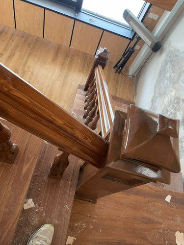 دستک نرده چوبی راه پله 3متری رنگ شده شیار دار